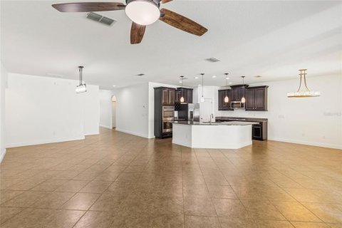 Villa ou maison à louer à Riverview, Floride: 3 chambres, 222.04 m2 № 2388628 - photo 5