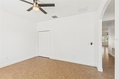 Villa ou maison à louer à Riverview, Floride: 3 chambres, 222.04 m2 № 2388628 - photo 17
