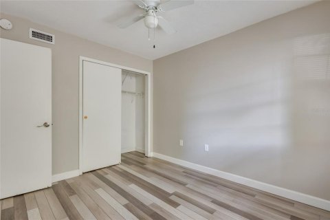 Купить коммерческую недвижимость в Тампа, Флорида 8 спален, 301.75м2, № 2201554 - фото 29