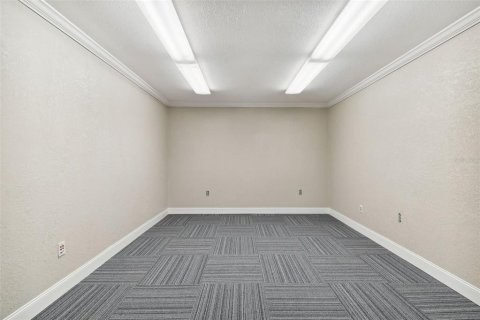 Commercial property in Lakeland, Florida 474.73 sq.m. № 2097521 - photo 23