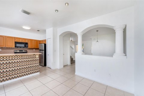 Touwnhouse à vendre à Homestead, Floride: 3 chambres, 120.96 m2 № 1863533 - photo 20