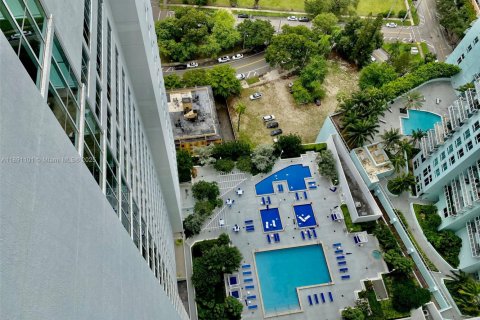 Condominio en alquiler en Miami, Florida, 1 dormitorio, 78.13 m2 № 1944407 - foto 7