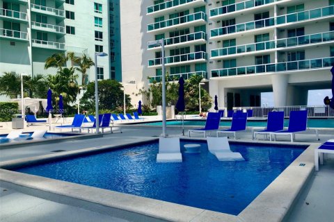 Condominio en alquiler en Miami, Florida, 1 dormitorio, 78.13 m2 № 1944407 - foto 21