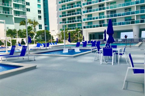 Condominio en alquiler en Miami, Florida, 1 dormitorio, 78.13 m2 № 1944407 - foto 25