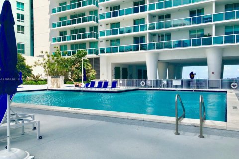Condominio en alquiler en Miami, Florida, 1 dormitorio, 78.13 m2 № 1944407 - foto 27