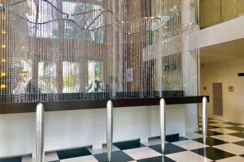 Condominio en alquiler en Miami, Florida, 1 dormitorio, 78.13 m2 № 1944407 - foto 9