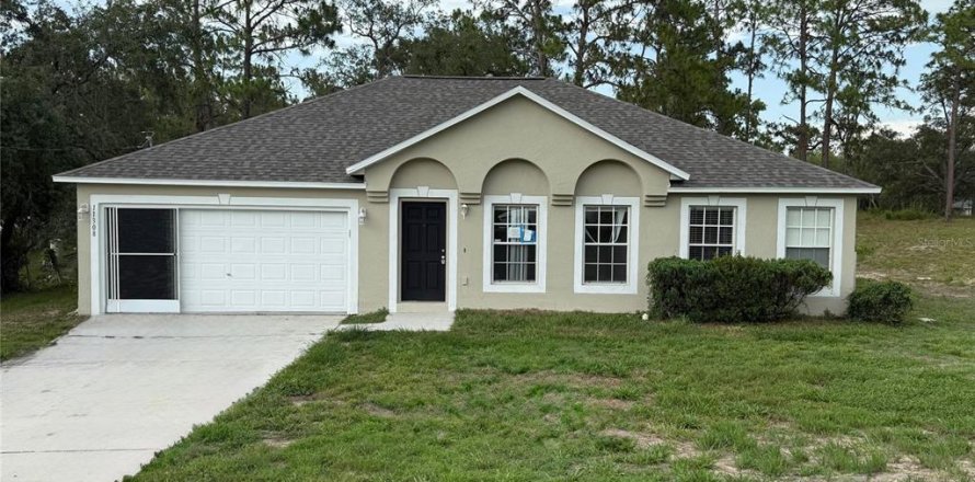 House in Weeki Wachee, Florida 4 bedrooms, 197.79 sq.m. № 1785951