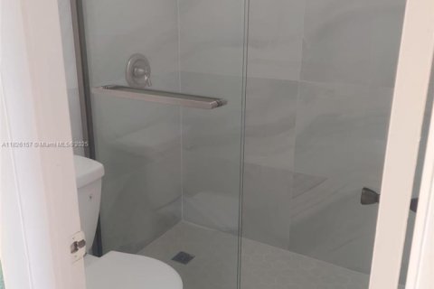 Apartment in Hialeah, Florida 1 bedroom, 75.25 sq.m. № 1794461 - photo 15