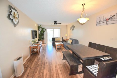 Condominio en venta en Clearwater, Florida, 2 dormitorios, 89.93 m2 № 1552499 - foto 9