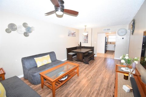Condominio en venta en Clearwater, Florida, 2 dormitorios, 89.93 m2 № 1552499 - foto 8