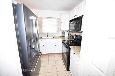 Condominio en venta en Clearwater, Florida, 2 dormitorios, 89.93 m2 № 1552499 - foto 27