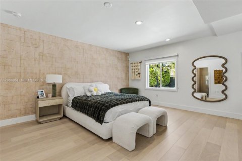 House in Fort Lauderdale, Florida 3 bedrooms, 221.2 sq.m. № 2399653 - photo 27