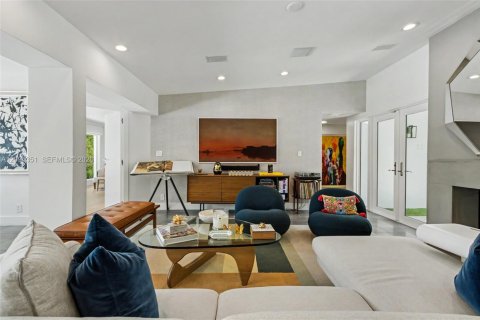 House in Fort Lauderdale, Florida 3 bedrooms, 221.2 sq.m. № 2399653 - photo 21
