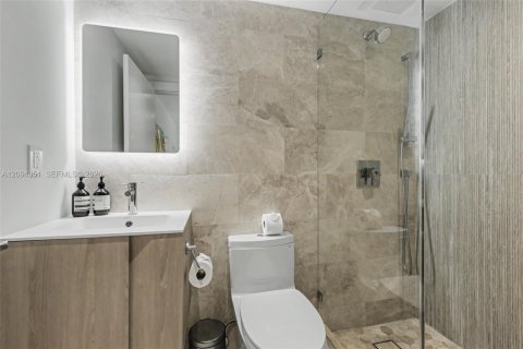 House in Fort Lauderdale, Florida 3 bedrooms, 221.2 sq.m. № 2399653 - photo 28