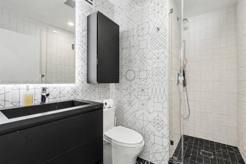 House in Fort Lauderdale, Florida 3 bedrooms, 221.2 sq.m. № 2399653 - photo 30