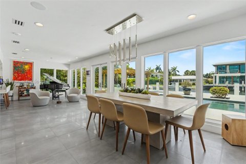 House in Fort Lauderdale, Florida 3 bedrooms, 221.2 sq.m. № 2399653 - photo 17