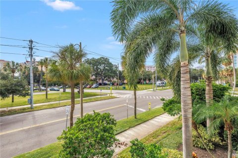 Condominio en venta en Saint Petersburg, Florida, 1 dormitorio, 95.41 m2 № 2423989 - foto 30