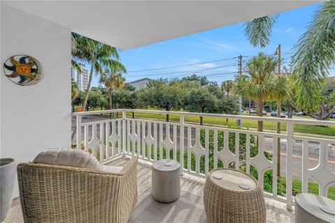 Condominio en venta en Saint Petersburg, Florida, 1 dormitorio, 95.41 m2 № 2423989 - foto 26