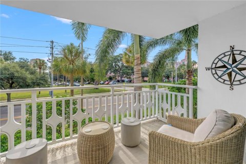 Condominio en venta en Saint Petersburg, Florida, 1 dormitorio, 95.41 m2 № 2423989 - foto 27