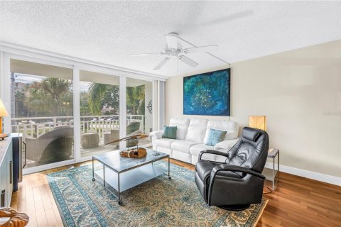 Condominio en venta en Saint Petersburg, Florida, 1 dormitorio, 95.41 m2 № 2423989 - foto 22