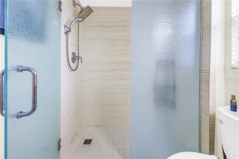 Condominio en venta en Saint Petersburg, Florida, 1 dormitorio, 95.41 m2 № 2423989 - foto 18