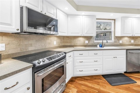 Condominio en venta en Saint Petersburg, Florida, 1 dormitorio, 95.41 m2 № 2423989 - foto 9