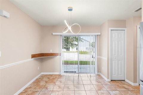 Townhouse in Lakeland, Florida 3 bedrooms, 148.83 sq.m. № 1821310 - photo 13