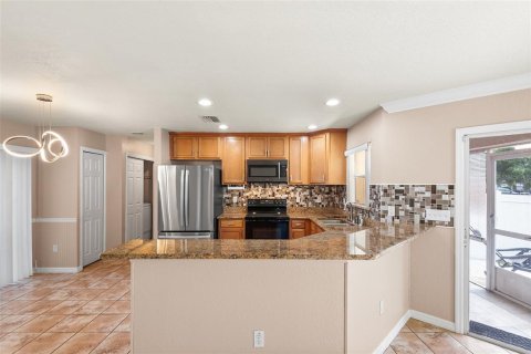 Townhouse in Lakeland, Florida 3 bedrooms, 148.83 sq.m. № 1821310 - photo 8