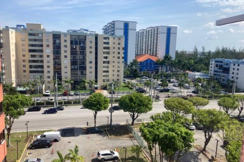 Appartement à louer à Miami, Floride: 2 chambres № 1986159 - photo 14