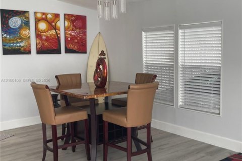 Appartement à louer à Boynton Beach, Floride: 2 chambres, 116.13 m2 № 2402128 - photo 17