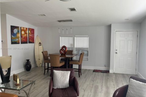Appartement à louer à Boynton Beach, Floride: 2 chambres, 116.13 m2 № 2402128 - photo 13