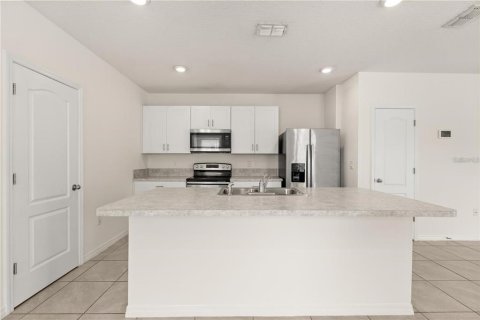 Adosado en alquiler en Kissimmee, Florida, 3 dormitorios, 173.73 m2 № 1917096 - foto 5