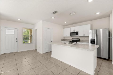 Adosado en alquiler en Kissimmee, Florida, 3 dormitorios, 173.73 m2 № 1917096 - foto 6