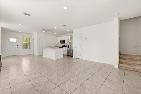 Adosado en alquiler en Kissimmee, Florida, 3 dormitorios, 173.73 m2 № 1917096 - foto 3