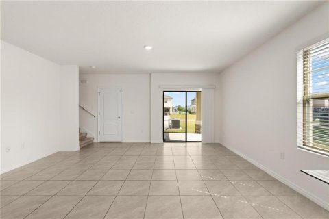 Adosado en alquiler en Kissimmee, Florida, 3 dormitorios, 173.73 m2 № 1917096 - foto 4