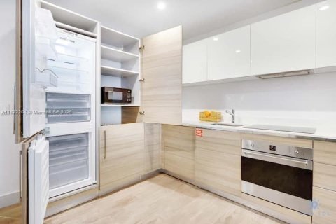 Copropriété à vendre à Hollywood, Floride: 2 chambres, 78.32 m2 № 1788785 - photo 9
