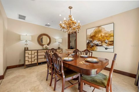 House in Orlando, Florida 3 bedrooms, 312.34 sq.m. № 2091770 - photo 27