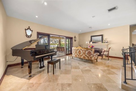 House in Orlando, Florida 3 bedrooms, 312.34 sq.m. № 2091770 - photo 16