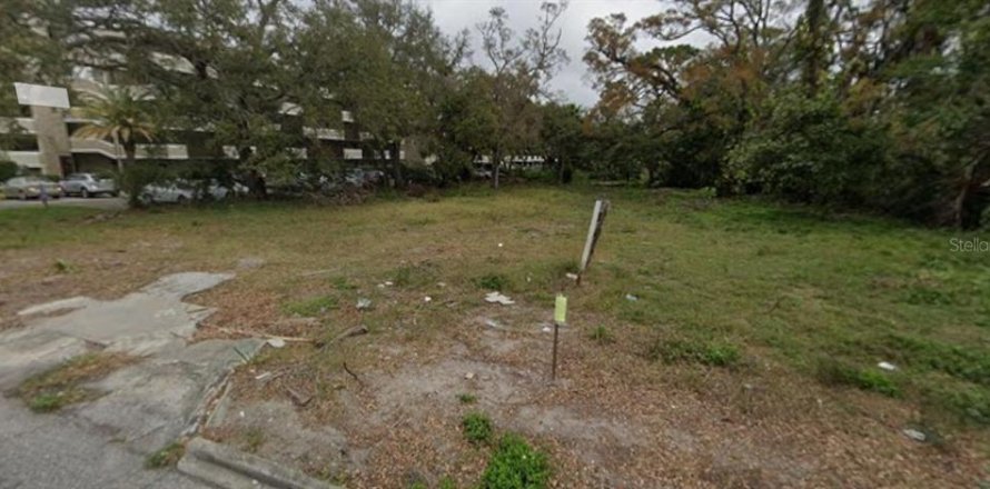 Terrain à Clearwater, Floride № 2207966