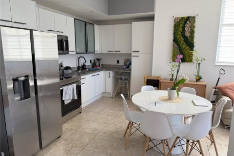 Copropriété à vendre à Miami, Floride: 1 chambre, 69.03 m2 № 1939757 - photo 5