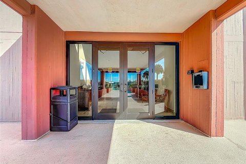 Condo in Treasure Island, Florida, 3 bedrooms  № 2100111 - photo 7