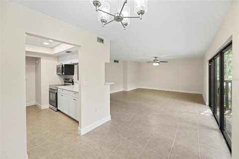 Condominio en venta en Saint Petersburg, Florida, 2 dormitorios, 101.73 m2 № 2203542 - foto 12