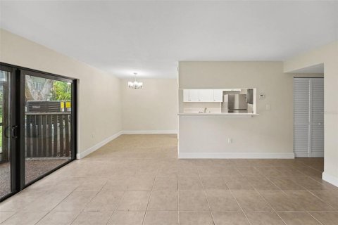 Condominio en venta en Saint Petersburg, Florida, 2 dormitorios, 101.73 m2 № 2203542 - foto 5