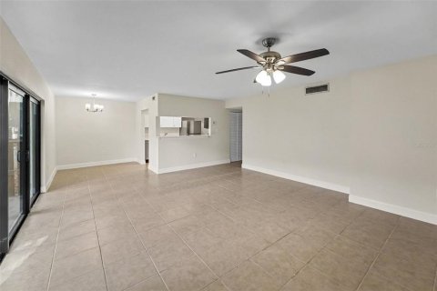 Condominio en venta en Saint Petersburg, Florida, 2 dormitorios, 101.73 m2 № 2203542 - foto 10
