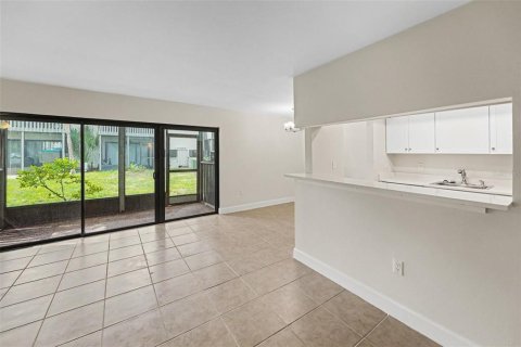 Condominio en venta en Saint Petersburg, Florida, 2 dormitorios, 101.73 m2 № 2203542 - foto 17