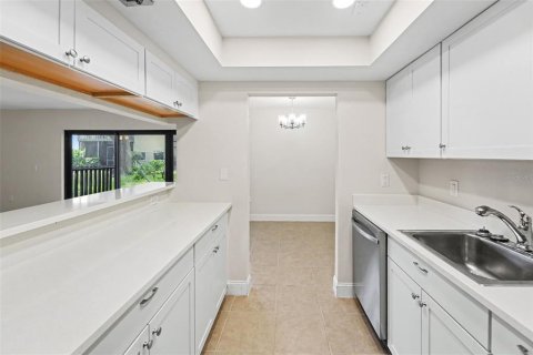 Condominio en venta en Saint Petersburg, Florida, 2 dormitorios, 101.73 m2 № 2203542 - foto 16