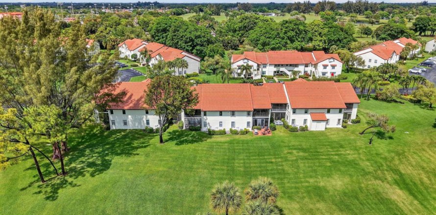 Condo in Boynton Beach, Florida, 3 bedrooms № 2249703