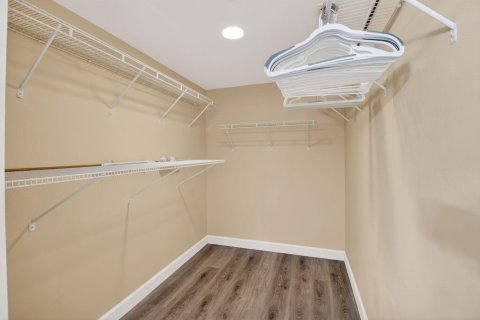 Condo in Boynton Beach, Florida, 3 bedrooms № 2249703 - photo 17