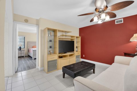 Condo in Boynton Beach, Florida, 3 bedrooms № 2249703 - photo 22
