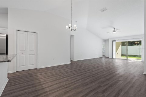 Villa ou maison à vendre à Palm Coast, Floride: 4 chambres, 153.57 m2 № 2420078 - photo 3